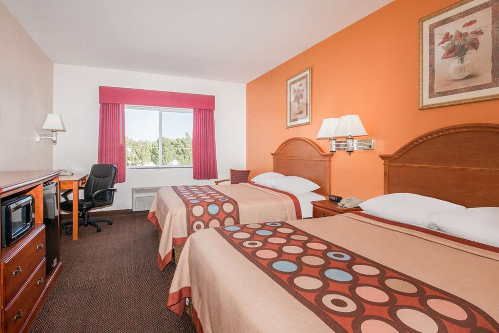 Super 8 By Wyndham Salina Hotel Cameră foto